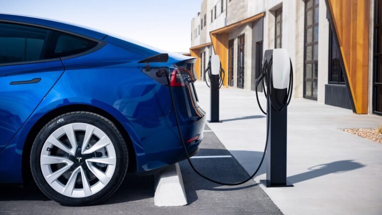 Best Electric Cars for Long-Distance Travel: Top 10 Models